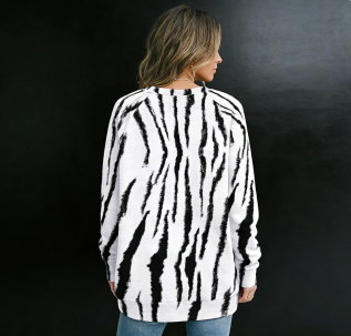 Black And White Tiger Stripe Women's Casual Raglan Crew Neck Sweater Sweatshirt Long Sleeve T-Shirt